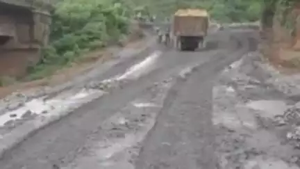 रायगढ़: गोवर्धनपुर मार्ग बंद, भारी वाहन मालिकों की बढ़ी परेशानी