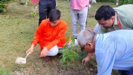 दरभंगा: पोस्टमास्टर जनरल मुजफ्फरपुर ने दरभंगा डाक प्रमंडल का दौरा किया, कर्मचारियों के साथ बैठक की
