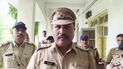 लाखनी: ‘दिशा प्रकल्प’ ग्रामीण विद्यार्थ्यांना स्पर्धा परीक्षेत यश मिळवण्यासाठी प्रेरणादायी : ठाणेदार गणेश पिसाळ