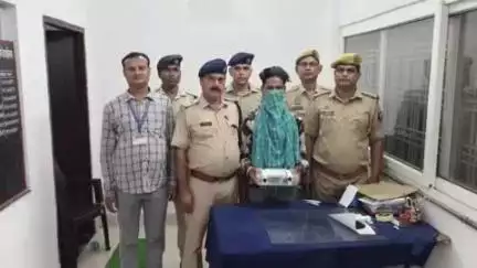 चंदौली: सैयदराजा रेलवे स्टेशन से पुलिस ने अवैध असलहा के साथ एक असलहा तस्कर को किया गिरफ्तार
