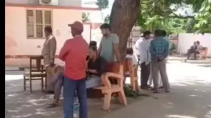 फूलपुुर: फूलपुर इलाके के थाना सरायइनायत क्षेत्र में बाइक सवार ने 60 वर्षीय महिला को मारी टक्कर, महिला की जमीन पर गिरकर हुई मौत