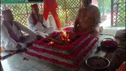 जार्ज टाउन में समाजवादी पार्टी के राष्ट्रीय प्रमुख महासचिव रामगोपाल यादव का जन्मदिन मनाया गया
