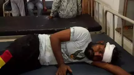 डीग: गांव बहज में दो पक्षों के बीच हुई मारपीट में आधा दर्जन से अधिक लोग घायल, डीग अस्पताल में उपचार जारी