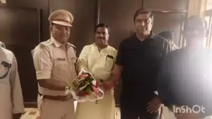 जामताड़ा: राजद के प्रतिनिधिमंडल ने एसपी कार्यालय में की मुलाकात, विभिन्न मुद्दों और सुरक्षा व्यवस्था पर हुई चर्चा