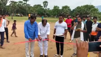 तिलौथू: इंद्रपुरी ने प्रखंड स्तरीय क्रिकेट टूर्नामेंट जीता