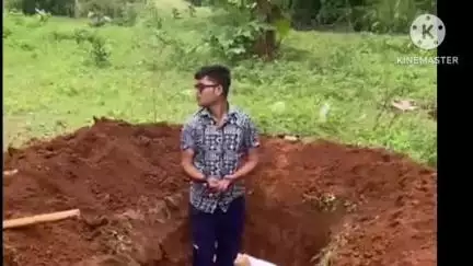मोहला क्षेत्र में अज्ञात वाहन की चपेट में आई गौ माता को नंदेश्वर गौ सेवक टिम मोहला ने दी अंतिम श्रद्धांजलि