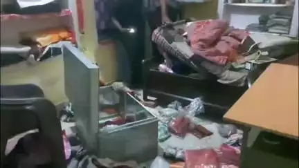 इंद्रगढ़: लाखेरी में सुने मकान को अज्ञात चोरों ने बनाया निशाना, ताला तोड़कर नगदी व आभूषण चुराए, पुलिस जांच में जुटी