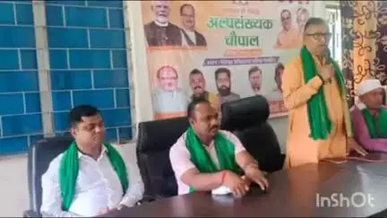 पतरातू: पतरातू कटिया पंच मंदिर में अल्पसंख्यक मोर्चा द्वारा संकल्प से सिद्धि अल्पसंख्यक चौपाल कार्यक्रम का आयोजन