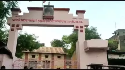 रावेर: पाडळसे गावाजवळ एसटी बस बुलेट चा अपघात,एक ठार,दोन जखमी,फैजपुर पोलिसात गुन्हा दाखल करण्याची प्रक्रिया सुरू