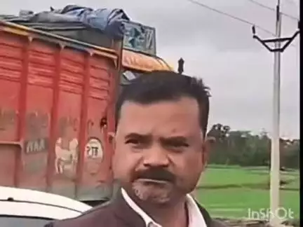 प्रतापपुर: SECL की मनमानी से महान 3 खदान के पास सड़क पर लोगों को चलना हुआ दुभर