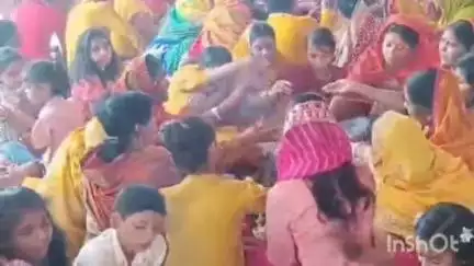 पोड़ैयाहाट: बांझी रोड, पोड़ैयाहाट के दुर्गा मंदिर में नशा उन्मूलन व मानव कल्याण के लिए हुआ यज्ञ