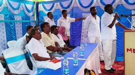 ஓசூர்: கோவிந்த அக்ரகாரம் பகுதியில் கருணாநிதியின் பிறந்தநாளை கொண்டாடும் வகையில் நலதிட்ட உதவிகள் செய்து சிறப்பித்த திமுகவினர்