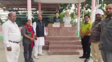 जखनिया: 1 जुलाई को मनाई जाएगी शहीद वीर अब्दुल हमीद की जयंती, तैयारियों का अपना दल एस के जिलाध्यक्ष समता बिंद ने लिया जायजा
