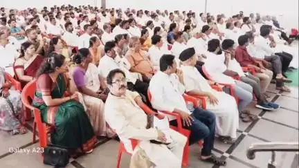 ಕಾರಟಗಿ: ನಗರದಲ್ಲಿ ಪ್ರಧಾನ ಮಂತ್ರಿ ನರೇಂದ್ರ ಮೋದಿ ಅವರ ಮನ್ ಕೀ ಬಾತ್ ಕಾರ್ಯಕ್ರಮ ಆಲಿಸುವ ಕಾರ್ಯಕ್ರಮ ಯಶಸ್ವಿ