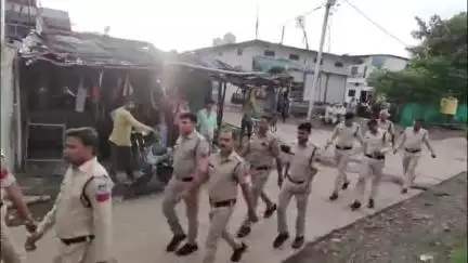 शाजापुर: सुनेरा थाना पुलिस ने सुनेरा, उकावता और पनवाड़ी में निकाला फ्लैग मार्च