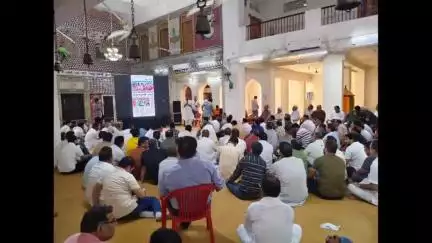 अरोड़वंश स्कूल को ठेके पर देने और धर्मशाला निर्माण में धांधलेबाजी को लेकर अरोडवंश समाज की बैठक में हुआ हंगामा