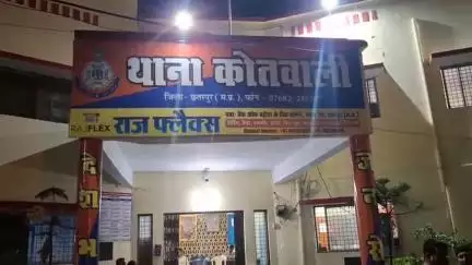 छतरपुर नगर: सिटी कोतवाली पुलिस ने पठापुर रोड से 5 जुआरियों को पकड़ा