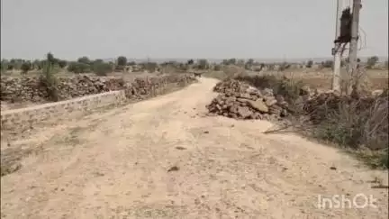 सबलगढ़: रामपुर कलां में आजादी के बाद भी ग्रामीणों को पक्की सड़क नसीब नहीं