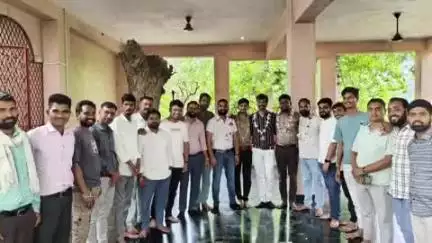 धरियावद: धरियावद में ईमित्र व बैंक बीसी की बैठक आयोजित, कार्यकारिणी का हुआ विस्तार