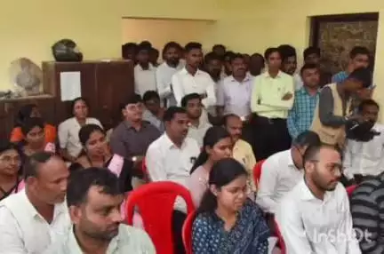 कोरपना: आमदार देवराव भोंगळे यांनी गाव भेट व नागरिक संवाद कोळशी या गावात