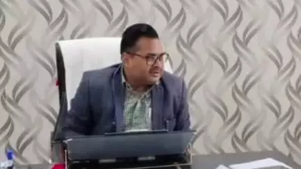 महाराजगंज: सदर SDM रमेश कुमार का तबादला, विकास कार्यों पर पड़ सकता है असर
