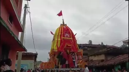 ବଲାଙ୍ଗୀର: ଦେଓଗାଁ ବ୍ଲକର ଅର୍ଡା ଗାଁରେ ଷୋହଳ ଚକ ରଥରେ ଜଗନ୍ନାଥଙ୍କ ବିଶେଷ ଆୟୋଜନ
