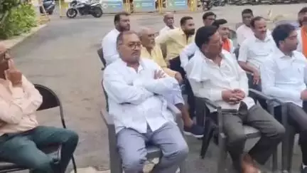 दिग्रस: पोलीस स्टेशन येथे शांतता समितीची बैठक संपन्न, शहरात कायदा व सुव्यवस्था अबाधित ठेवण्याचे ठाणेदार वैजनाथ मुंडे यांचे आवाहन