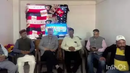 नेरवा: नेरवा एवं चौपाल में चौपाल के विधायक बालवीर वर्मा ने मन की बात कार्यक्रम में शामिल होकर बैठक का आयोजन किया