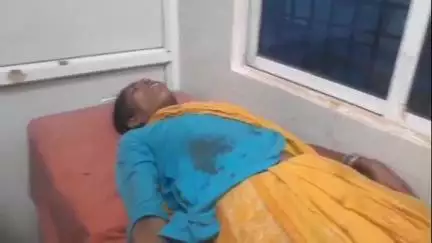 अररिया: शमदा गांव में घरेलू विवाद में भतीजे ने चाची को मारपीट कर किया जख्मी, इलाज के लिए सदर अस्पताल में भर्ती