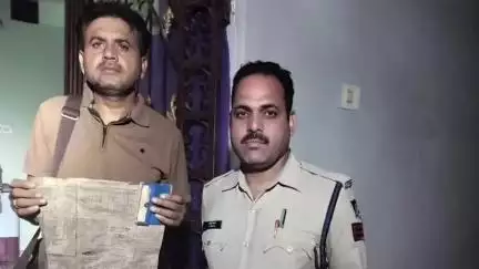 महाराजपुर: गढ़ीमलहरा थाना पुलिस ने शस्त्र लाइसेंस धारियों से की पूछताछ, जानकारी ली