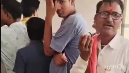 किशनगढ़: अग्रसेन भवन में सिंधु सेवा समिति एवं जीव कल्याण सेवा समिति रजि. के सौजन्य से विशाल नि:शुल्क चिकित्सा शिविर का आयोजन हुआ