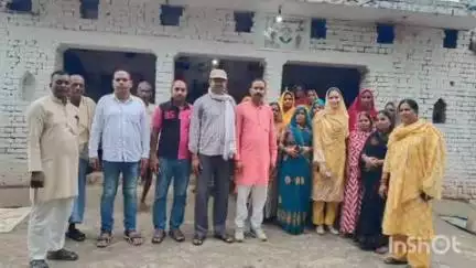 बलरामपुर: कांग्रेस महिला जिला अध्यक्ष ने रेहरा बाजार में महिला संगठन सृजन को लेकर की बैठक