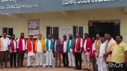 రాజేంద్రనగర్: చేవెళ్ల ప్రాథమిక వ్యవసాయ సహకార పరపతి సంఘాన్ని సందర్శించిన డిసిసిబి చైర్మన్ కొత్త కురుప సత్తయ్య