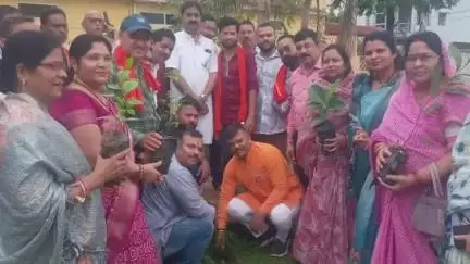 बालोद: संजारी क्लब में हुई विश्व हिंदू परिषद की बैठक, धर्मांतरण के खिलाफ अभियान चलाने का निर्णय लिया गया