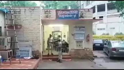 जोधपुर: जोधपुर के रातानाडा थाना क्षेत्र में हरियानकी स्टेट क्राइम ब्रांच ने पूर्व अध्यक्ष देवेद्र बुढ़िया को गिरफ्तार किया
