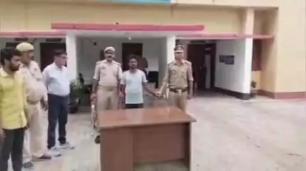 इकौना: तिलकपुर मोड़ के पास एक आरोपी को करीब ढाई लाख रुपए कीमत के 5 प्रतिबंधित प्रजाति के कछुओं के साथ पुलिस ने किया गिरफ्तार
