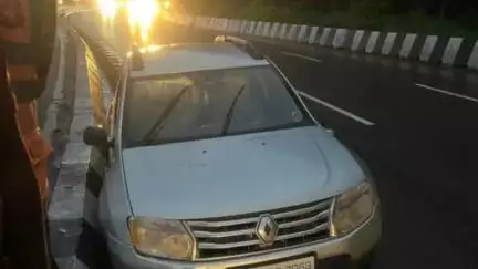 मावळ: लोणावळा एक्सप्रेस वेवर डस्टर कार अपघात; सुमारे 700 किलो प्राण्याचे मांस जप्त