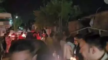 देवास नगर: गजरा गियर चौराहे पर अतिक्रमण को लेकर दो पक्षों में विवाद, मामला कोतवाली थाने पहुंचा