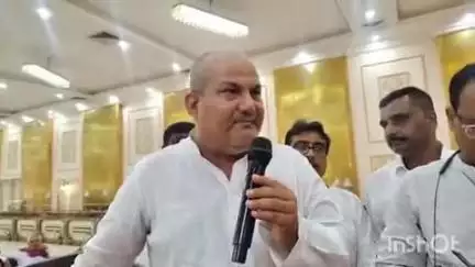 झंझारपुर: अड़रियासंग्राम के मिथिला हाट के बैंक्वेट हॉल में बिहार ईंट निर्माता संघ का प्रदेश स्तरीय सम्मेलन आयोजित