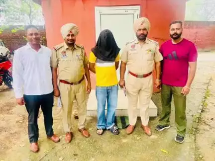 ਨਵਾਂਸ਼ਹਿਰ: ਸੀਆਈਏ ਸਟਾਫ ਨੇ ਪਿੰਡ ਨਾਈ ਮਜਾਰਾ ਤੋਂ ਇੱਕ ਨੌਜਵਾਨ ਨੂੰ ਕਾਬੂ ਕਰ ਦੇਸੀ ਪਿਸਤੌਲ, ਮੈਗਜ਼ੀਨ ਅਤੇ ਤਿੰਨ ਜਿੰਦਾ ਰੋਂਦ ਕੀਤੇ ਬਰਾਮਦ