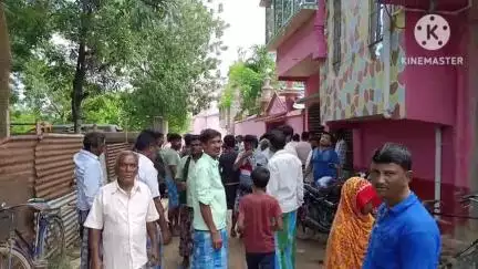 নলহাটি ২: বাংলাদেশি সন্দেহে ওড়িশায় আটক শুক্রাবাদের 17 জন ও অন্যগ্রামের 2 জন, তৃণমূল নেতার দ্বারস্থ পরিবারের সদস্যরা