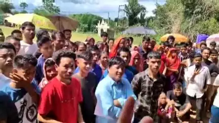 সাব্রুম: জায়গা সংক্রান্ত সমস্যা নিয়ে তেজরাম পাড়ায় মন্ত্রীকে দরখাস্ত দিল স্থানীয়রা, সমাধানের আশ্বাস মন্ত্রীর #jansamasya