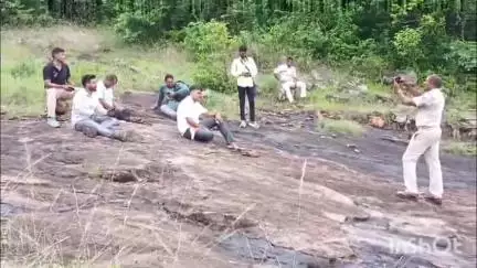 ନୟାଗଡ ସଦର: ମହର୍ଷି ବିଦ୍ୟାଳୟ ନିକଟ ରୁକ୍ଷୀ ପାହାଡ଼ର ରାଣୀକୁଣ୍ଡ ନିକଟରୁ ଅଚିହ୍ନା ବୃଦ୍ଧଙ୍କ ଶବ ଉଦ୍ଧାର, ପୋଲିସର ଛାନଭିନ