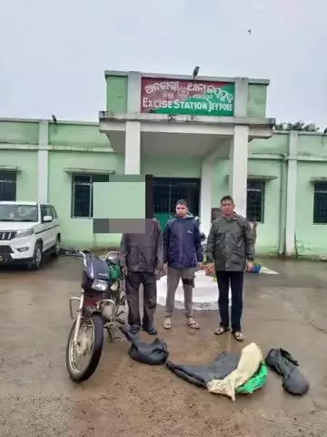 ଜୟପୁର: ଦେଶୀ ମଦ ଚାଲାଣ ବେଳେ ଜୟ ନଗରରେ ଅବକାରୀ ଥାନାର ଚଢାଉ, ଜଣେ ଗିରଫ