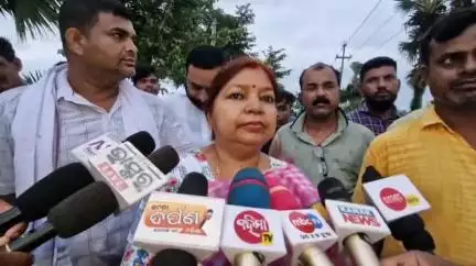 ଜଳେଶ୍ବର: ବସ୍ତା ବ୍ଲକ ତଥା ଜଳେଶ୍ୱର ନିର୍ବାଚନ ମଣ୍ଡଳରେ ବନ୍ୟା ସ୍ଥିତି ନେଇ ଗାନ୍ଧୀ ଛକରେ ପ୍ରତିକ୍ରିୟା ରଖିଲେ ବିଧାୟିକା