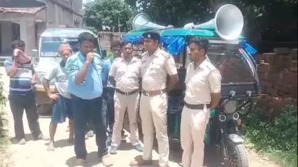 খয়রাশোল: ফসল বাঁচাতে মাইকিং খয়রাশোল থানার পুলিশের, গবাদিপশু মালিকদের কড়া সতর্কবার্তা