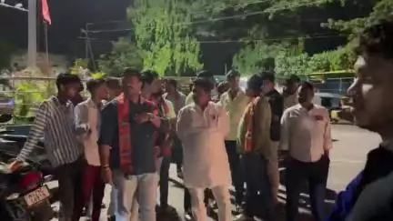 वणी: हिंदी सक्तीचा निर्णय मागे, छत्रपती शिवाजी महाराज चौक येथे मनसेकडून मुसळधार पावसात जल्लोष साजरा