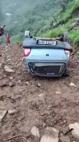रेणुका: संगड़ाह के छछड़ी के नजदीक एक कार दुर्घटनाग्रस्त