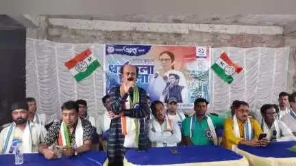 বেলডাঙা ২: ২১শে জুলাই শহীদ দিবস সফল করার লক্ষ্যে,রেজিনগর পূর্ব ব্লক তৃণমূলকংগ্রেস কার্যালয়ে প্রস্তুতি সভায়, বিধায়ক ও জেলা সভাপতি