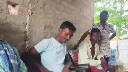 पूर्णिया पूर्व: चांदीबाड़ी में अंचल अमीन के नापी नहीं करने से लोगों में आक्रोश, कहा- डीएम को देंगे आवेदन